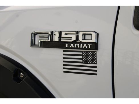 Used 2020 Ford F150 Lariat image 39