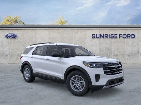 New 2026 Ford Explorer Active image 7