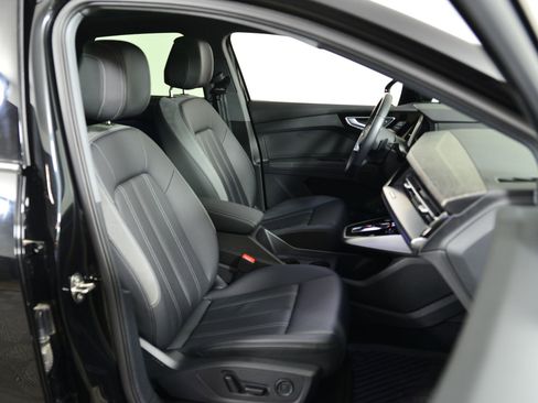 Certified 2024 Audi Q4 e-tron Prestige w/ Black Optic Package image 19