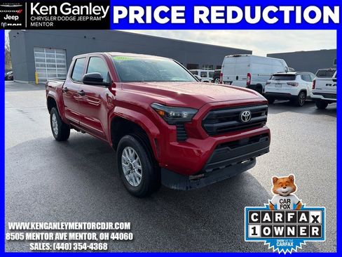 Used 2025 Toyota Tacoma SR AWD/4WD image 1