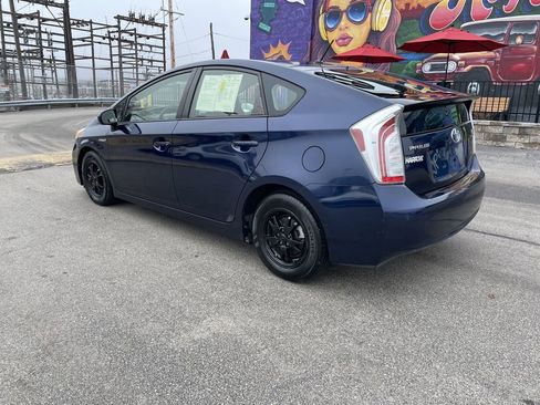 Used 2012 Toyota Prius Two image 3