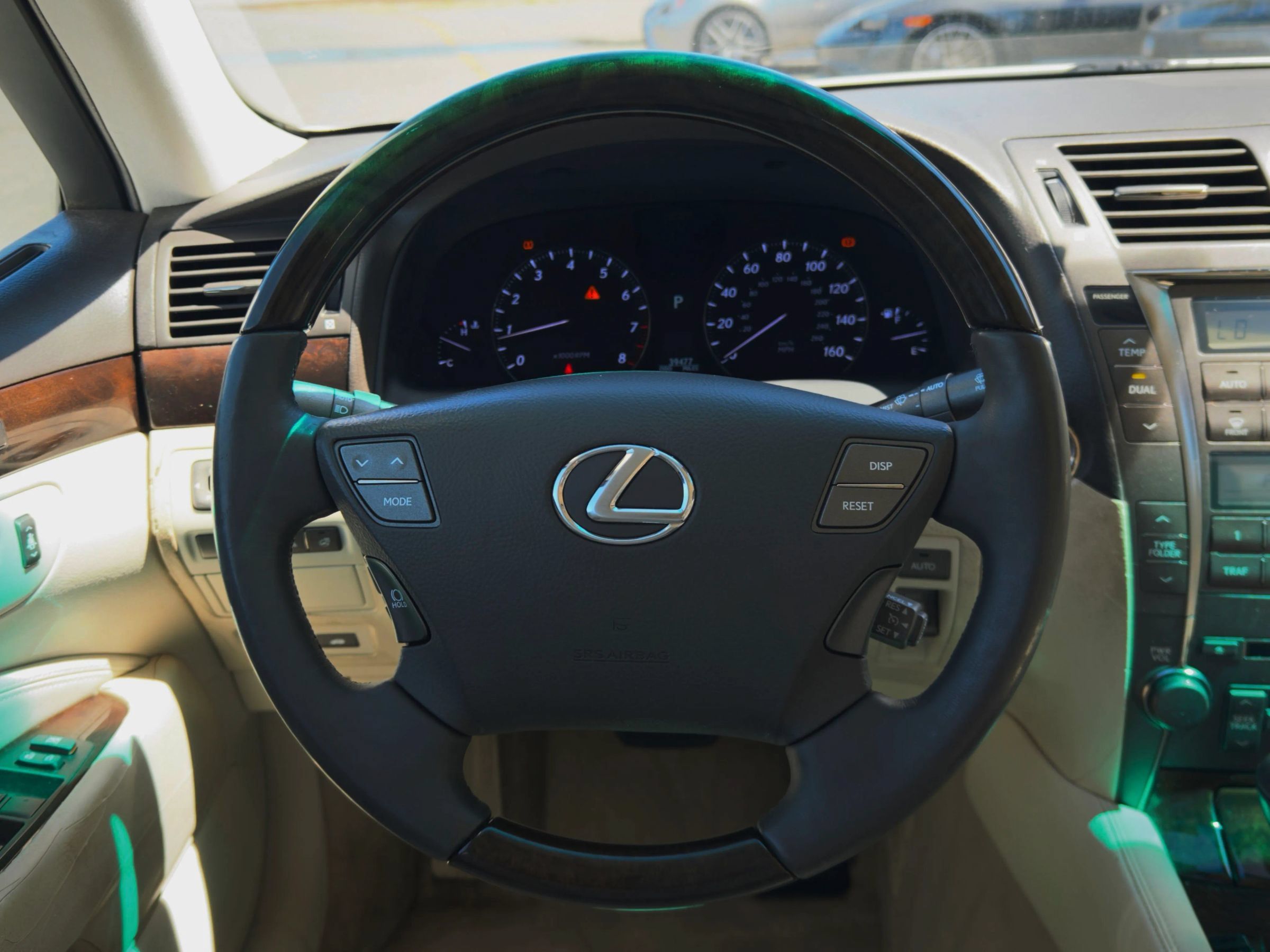 Used 2007 Lexus LS 460 RWD image 17