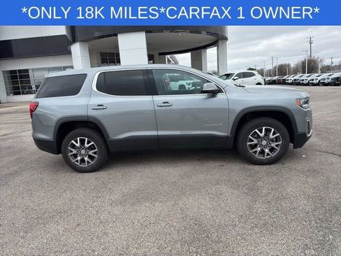 Used 2023 GMC Acadia SLE image 18