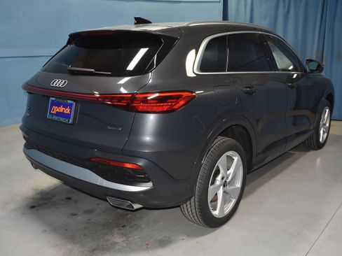New 2025 Audi Q5 Premium Plus image 21