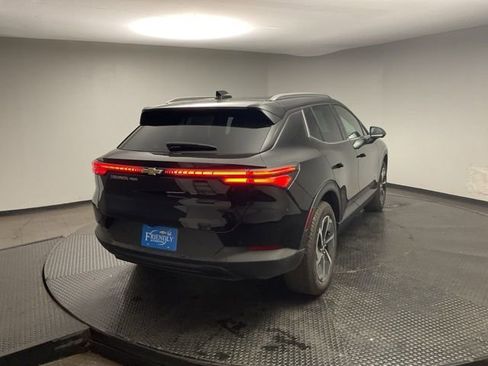 New 2026 Chevrolet Equinox EV LT image 7