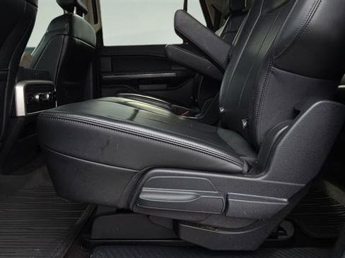 Used 2022 Ford Expedition Max XLT image 21