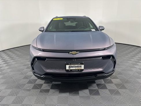 New 2026 Chevrolet Equinox EV LT image 8