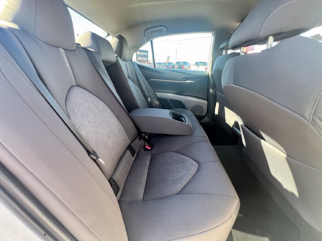 Used 2024 Toyota Camry LE AWD/4WD image 33