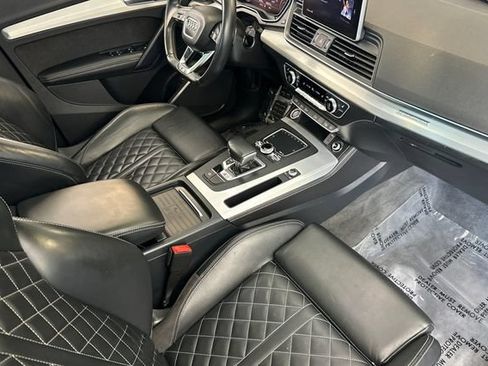 Used 2019 Audi SQ5 Premium Plus w/ Premium Plus Package AWD/4WD image 18