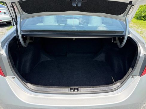 Used 2016 Toyota Corolla L FWD image 31