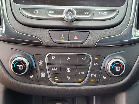 Certified 2023 Chevrolet Equinox RS w/ RS Leather Package FWD image 36