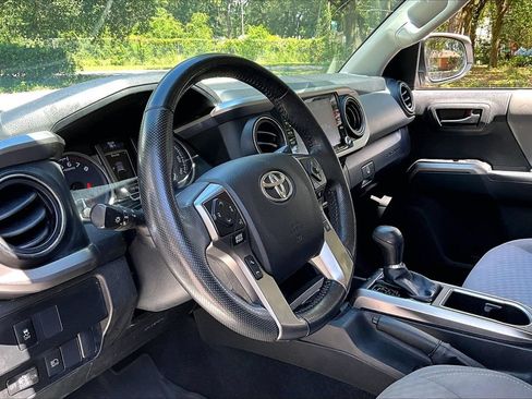 Used 2022 Toyota Tacoma SR5 AWD/4WD image 14