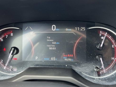 Used 2024 Toyota RAV4 LE AWD/4WD image 16