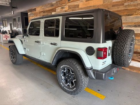 Used 2023 Jeep Wrangler Unlimited Rubicon 4xe w/ Cold Weather Group AWD/4WD image 6