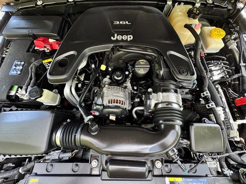 Used 2020 Jeep Wrangler Unlimited Sport S w/ Sun And Sound Package AWD/4WD image 11