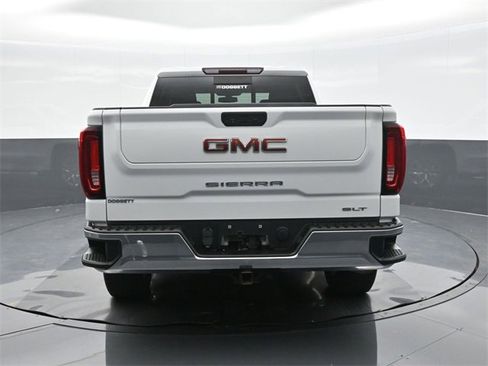 Used 2021 GMC Sierra 1500 SLT image 11