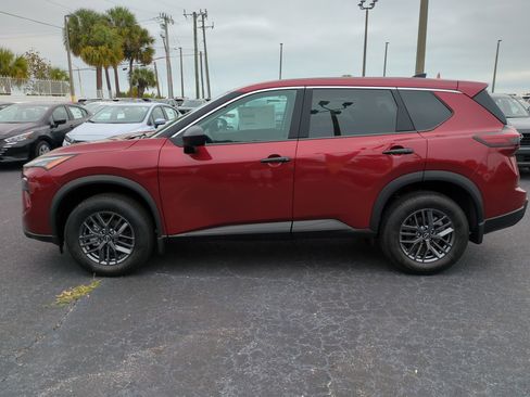 New 2026 Nissan Rogue S image 7