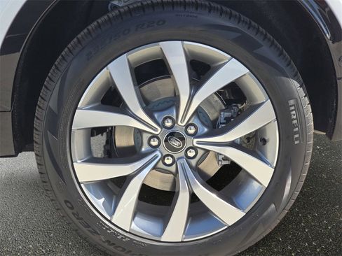 New 2026 Land Rover Discovery Sport Landmark image 34