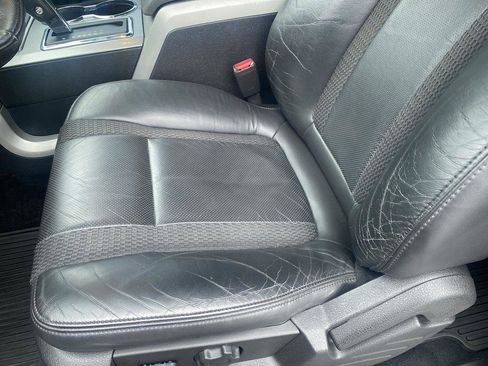 Used 2010 Ford F150 Raptor image 11