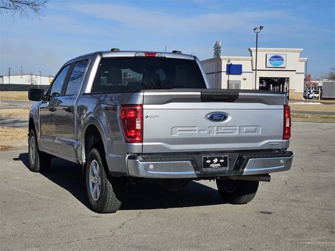 Used 2023 Ford F150 XLT image 3