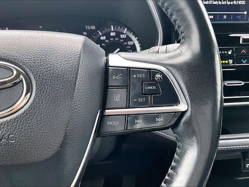 Used 2021 Toyota Highlander Platinum AWD/4WD image 19