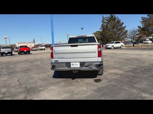 Used 2022 Chevrolet Silverado 1500 LT image 8