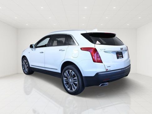 Used 2019 Cadillac XT5 Premium Luxury AWD/4WD image 4