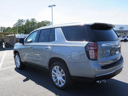 Used 2024 Chevrolet Tahoe High Country AWD/4WD image 5