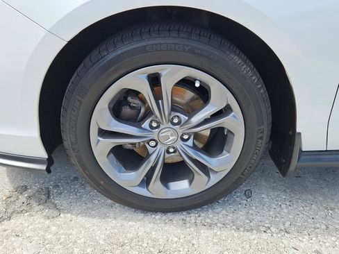 Used 2024 Honda Accord EX image 9
