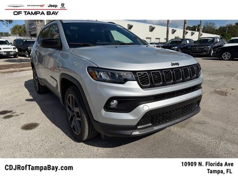 New 2026 Jeep Compass Latitude image 1