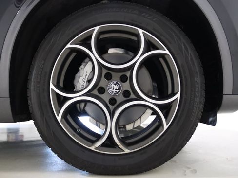 Used 2022 Alfa Romeo Stelvio Ti AWD/4WD image 75