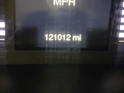 Used 2015 Jeep Cherokee Latitude w/ Cold Weather Group image 16