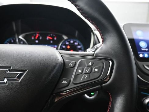 Used 2023 Chevrolet Equinox RS w/ RS Leather Package image 17