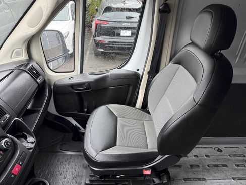 Used 2021 RAM ProMaster 2500 image 22