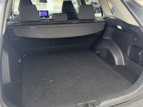 Used 2025 Toyota RAV4 XLE image 13