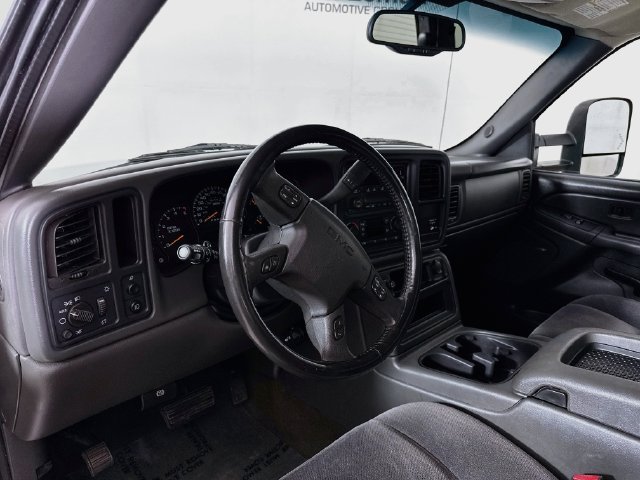 Used 2007 GMC Sierra 2500 SLE w/ Heavy-Duty Power Package RWD image 10