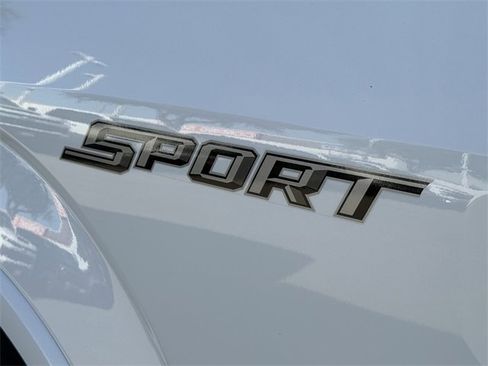 Used 2019 Ford F150 XLT w/ Equipment Group 302A Luxury image 9