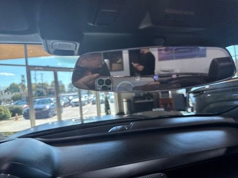 Used 2016 Chevrolet Camaro SS image 29