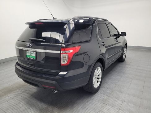 Used 2015 Ford Explorer FWD image 9