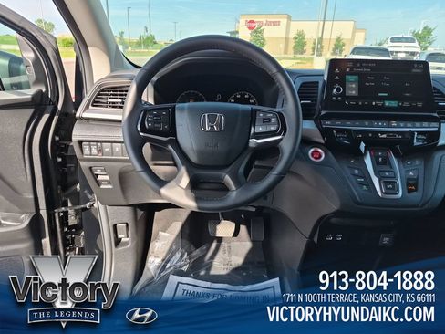 Used 2025 Honda Odyssey EX-L image 15