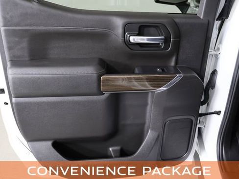 Used 2020 Chevrolet Silverado 1500 LT w/ Texas Edition image 17