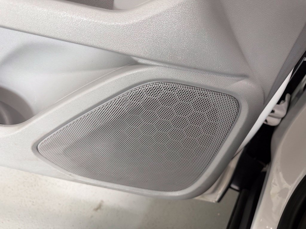 Used 2024 GMC Terrain SLE FWD image 16