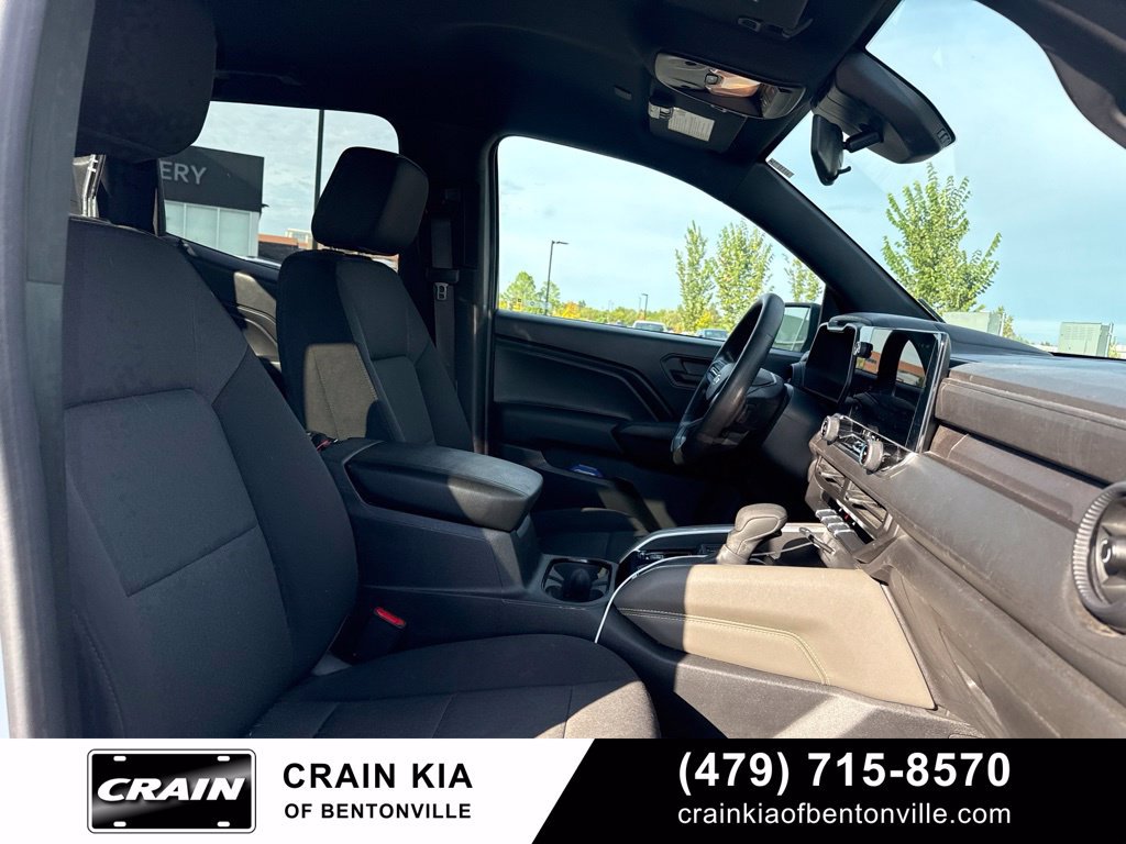 Used 2024 Chevrolet Colorado W/T w/ WT Convenience Package II RWD image 15