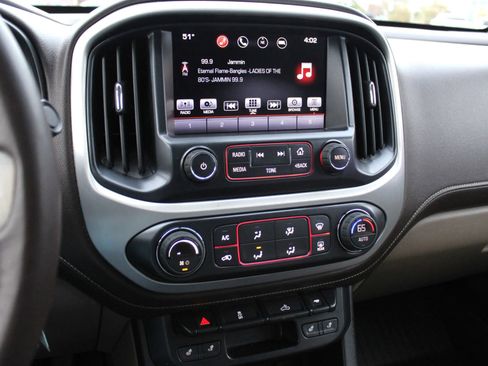 Used 2016 GMC Canyon SLT image 16