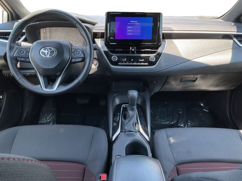 Used 2025 Toyota Corolla SE FWD image 9