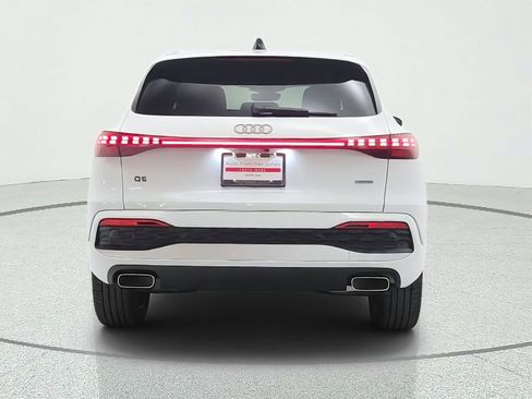 Used 2025 Audi Q5 Premium w/ Convenience Package AWD/4WD image 6