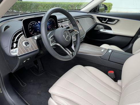 Used 2026 Mercedes-Benz E 450 4MATIC Sedan image 17