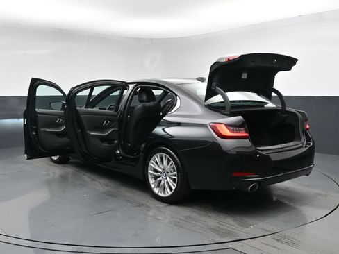 Used 2024 BMW 330i Sedan w/ Convenience Package image 29