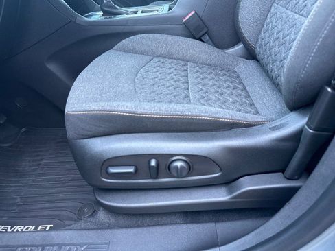 Used 2024 Chevrolet Equinox LT FWD image 16