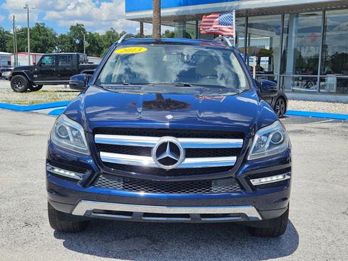 Used 2013 Mercedes-Benz GL 450 4MATIC w/ Premium 2 Pkg image 2